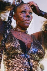 My House – S01E05 – Thug Realness