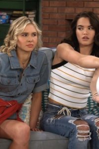 Alexa & Katie – S03E01 – 1st Day of Junior Year
