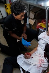 9-1-1 – S02E05 – Awful People