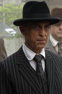 Frankie Drake Mysteries – S01E06 – Whisper Sisters