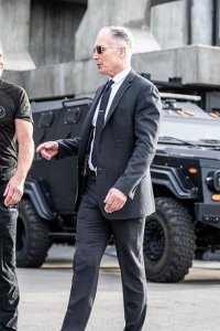 S.W.A.T. – S05E14 – Albatross