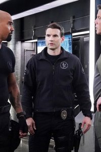 S.W.A.T. – S07E05 – End of the Road