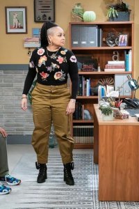 Raven’s Home – S05E05 – Clique Bait