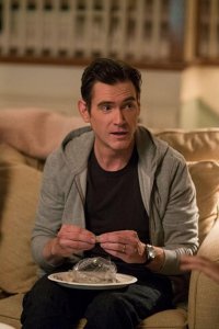Gypsy – S01E05 – The Commune