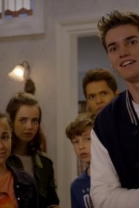 Hunter Street – S01E16 – Undercover