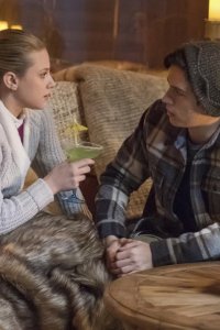 Riverdale – S02E14 – Chapter Twenty-Seven: The Hills Have Eyes