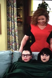 One Day at a Time – S01E05 – Strays