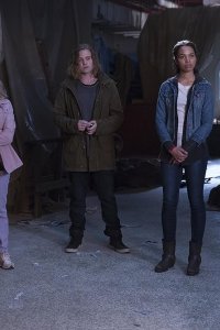 Travelers – S01E01 – Travelers