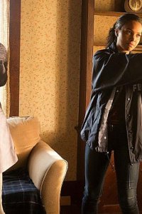 Travelers – S01E03 – Aleksander