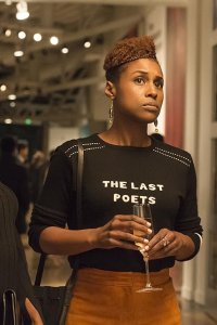 Insecure – S02E02 – Hella Questions