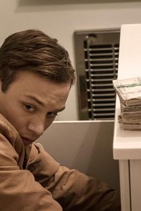 Animal Kingdom – S03E02 – In the Red