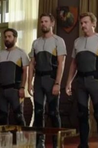 Wrecked – S03E03 – Six Feet
