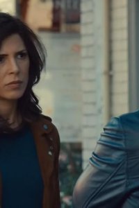Private Eyes – S01E01 – The Code