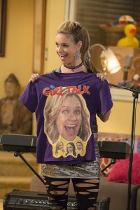 Fuller House – S02E07 – Girl Talk