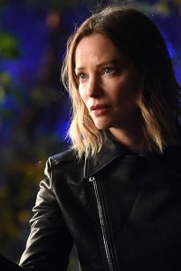 Lucky Man – S02E10 – A Hero of Our Time