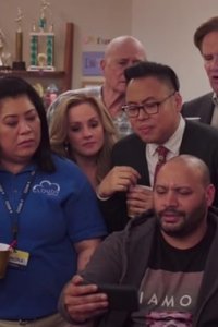 Superstore – S03E09 – Golden Globes Party