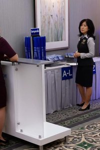 Superstore – S04E08 – Managers’ Conference