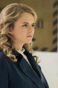 Supergirl – S04E20 – Will the Real Miss Tessmacher Please Stand Up?