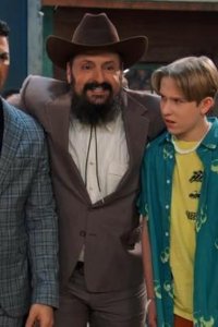 Bunk’d – S07E08 – Don’t Hate the Mayor, Hate the Game