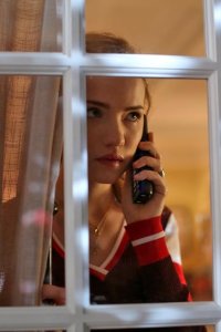 Scream – S01E02 – Hello, Emma.