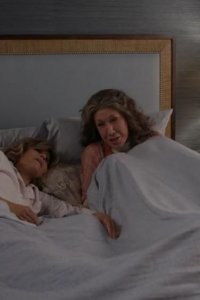 Grace and Frankie – S03E04 – The Burglary