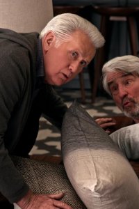 Grace and Frankie – S06E07 – The Surprises
