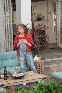 Grace and Frankie – S06E09 – The One-At-A-Timing