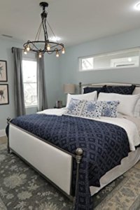 Good Bones – S03E02 – Saddest Home on Sanders Street