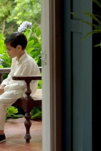 Indian Summers – S02E06 – A Gift for the King