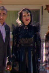 Schitt’s Creek – S06E09 – Rebound
