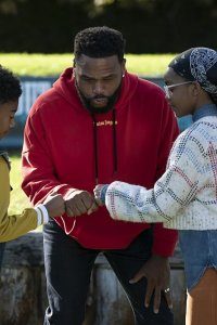 Black-ish – S05E09 – Wilds of Valley Glen