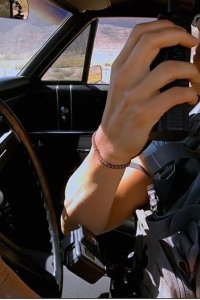 Running Wild with Bear Grylls – S06E03 – Danica Patrick in the Moab Desert