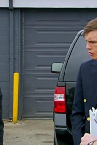 Almost Royal – S01E01 – Los Angeles