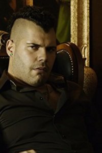 Gomorrah – S01E10 – Ora facciamo i Conte