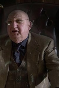 Deadbeat – S01E08 – The Ghost in the Machine