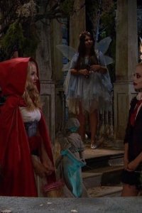 Liv and Maddie – S03E04 – Haunt-A-Rooney