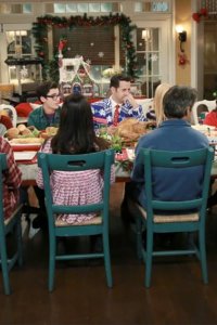 Liv and Maddie – S03E09 – Joy To-A-Rooney