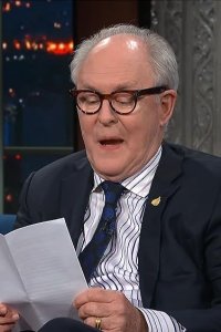 The Late Show with Stephen Colbert – S03E319 – John Lithgow/Stacey Abrams/Kevin Garrett