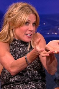 Conan – S01E567 – Julie Bowen/Billy Eichner/Ziggy Marley