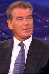 Conan – S01E611 – Pierce Brosnan/Jaime King/Hampton Yount