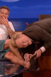 Conan – S01E620 – Timothy Olyphant/Nasim Pedrad/Passenger