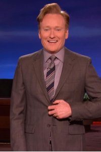 Conan – S01E696 – Edward Norton/Melissa Rauch/Andrew Santino