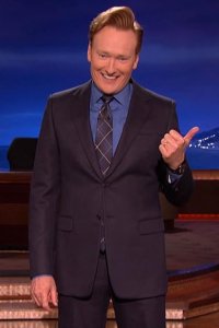 Conan – S01E701 – Kevin Nealon/Maia Mitchell/Tobias Jesso Jr.