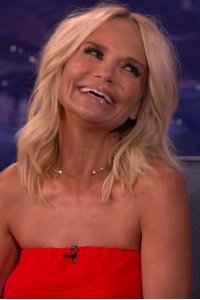 Conan – S01E776 – Kristin Chenoweth/Andy Daly/Unknown Mortal Orchestra