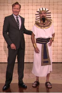 Conan – S01E876 – Ellie Kemper/Chris Gethard/Meg Myers