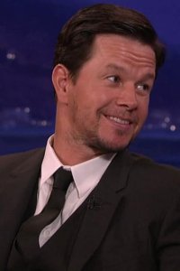 Conan – S01E978 – Mark Wahlberg/Elle Fanning/Judah & the Lion