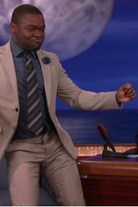 Conan – S01E995 – David Oyelowo/Louie Anderson/Angel Olsen