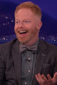 Conan – S01E1003 – Jesse Tyler Ferguson/Nasim Pedrad/Sinkane