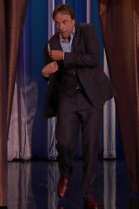 Conan – S01E1029 – Kevin Nealon/Chuck Todd/The Zombies