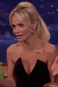 Conan – S01E1030 – Kristen Chenoweth/Jonathan Banks/Highasakite